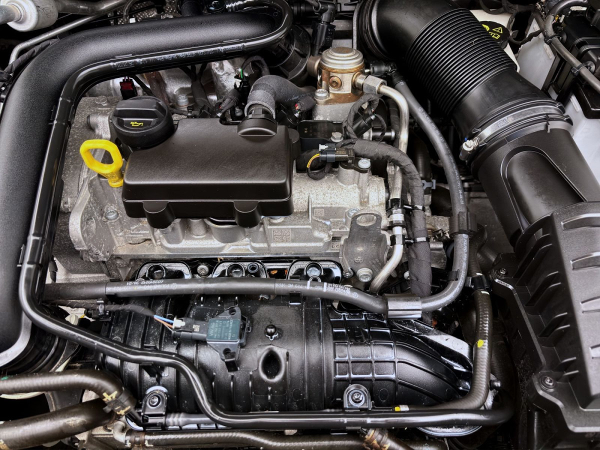 Thumb 18: Volkswagen Polo 1.0 TSI DSG R-LINE IQ.LIGHT SITZHZG KLIMA DAB+