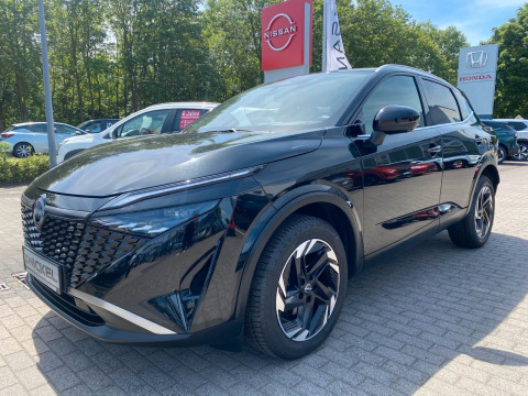 Automodell: Qashqai in der Farbe schwarz