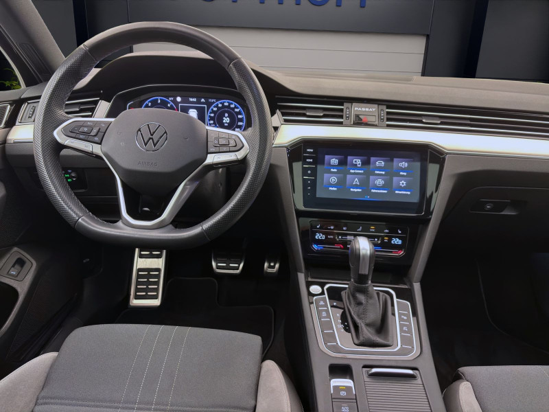 Bild 13: Volkswagen Passat Variant 2.0 TDI DSG 4M ALLTRACK PANO AHK NAVI HuD