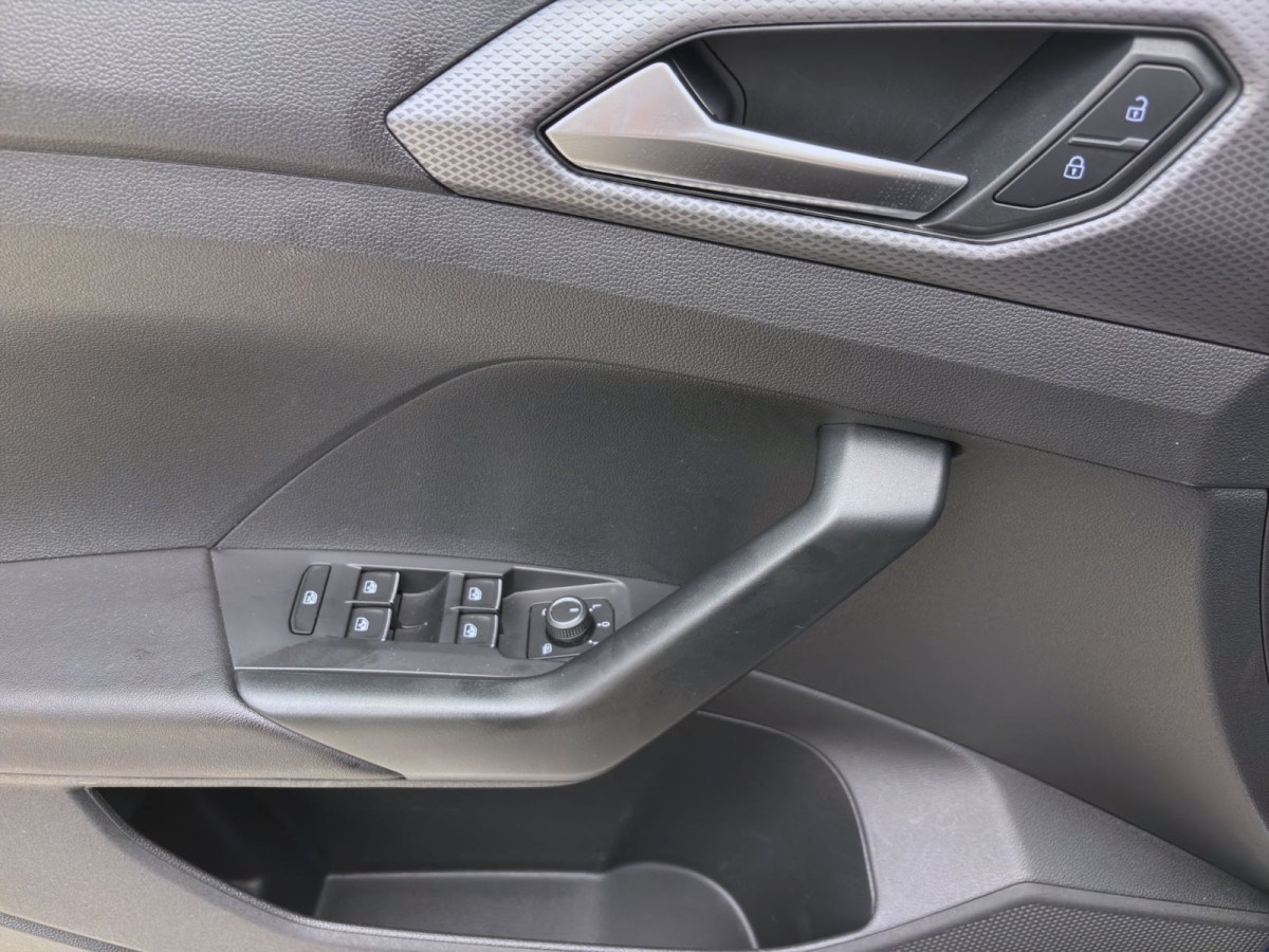 Thumb 10: Volkswagen T-Cross 1.0 TSI ACTIVE AHK NAVI ACC SITZHZG
