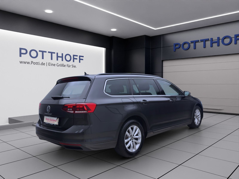 Bild 5: Volkswagen Passat Variant 2.0 TDI DSG BUSINESS AHK NAVI ACC LED