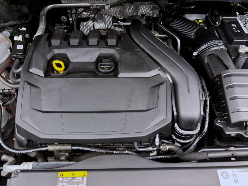 Bild 18: Volkswagen Touran 1.5 TSI IQ.DRIVE NAVI ACC SITZHZG KLIMA