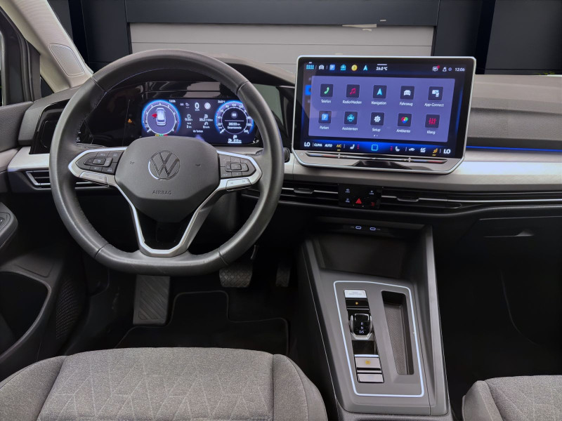 Bild 13: Volkswagen Golf Variant 1.5 eTSI DSG LIFE AHK NAVI SITZHZG ACC