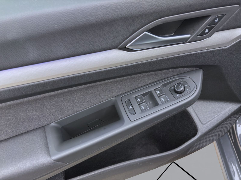 Bild 10: Volkswagen Golf Variant 1.5 eTSI DSG LIFE AHK NAVI SITZHZG ACC