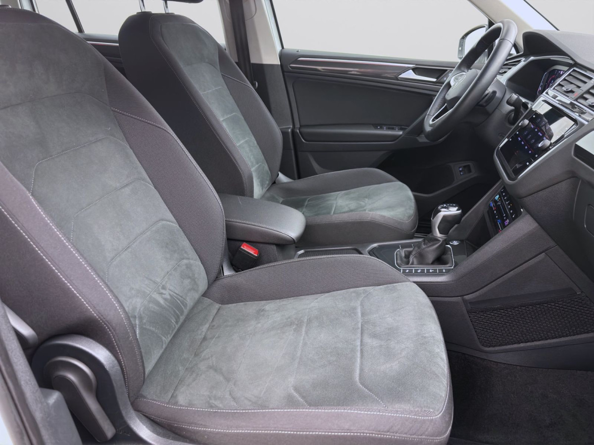Thumb 16: Volkswagen Tiguan 1.4 TSI eHybrid DSG ELEGANCE NAVI IQ.LIGHT KAMERA SITZHZG