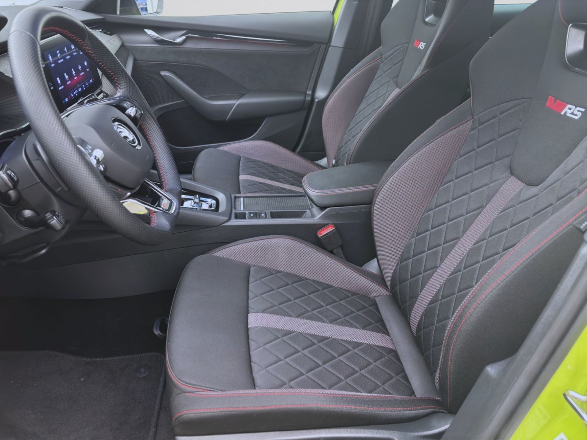 Thumb 9: Škoda Octavia Combi 2.0 TDI DSG RS NAVI KLIMA SHZG LED