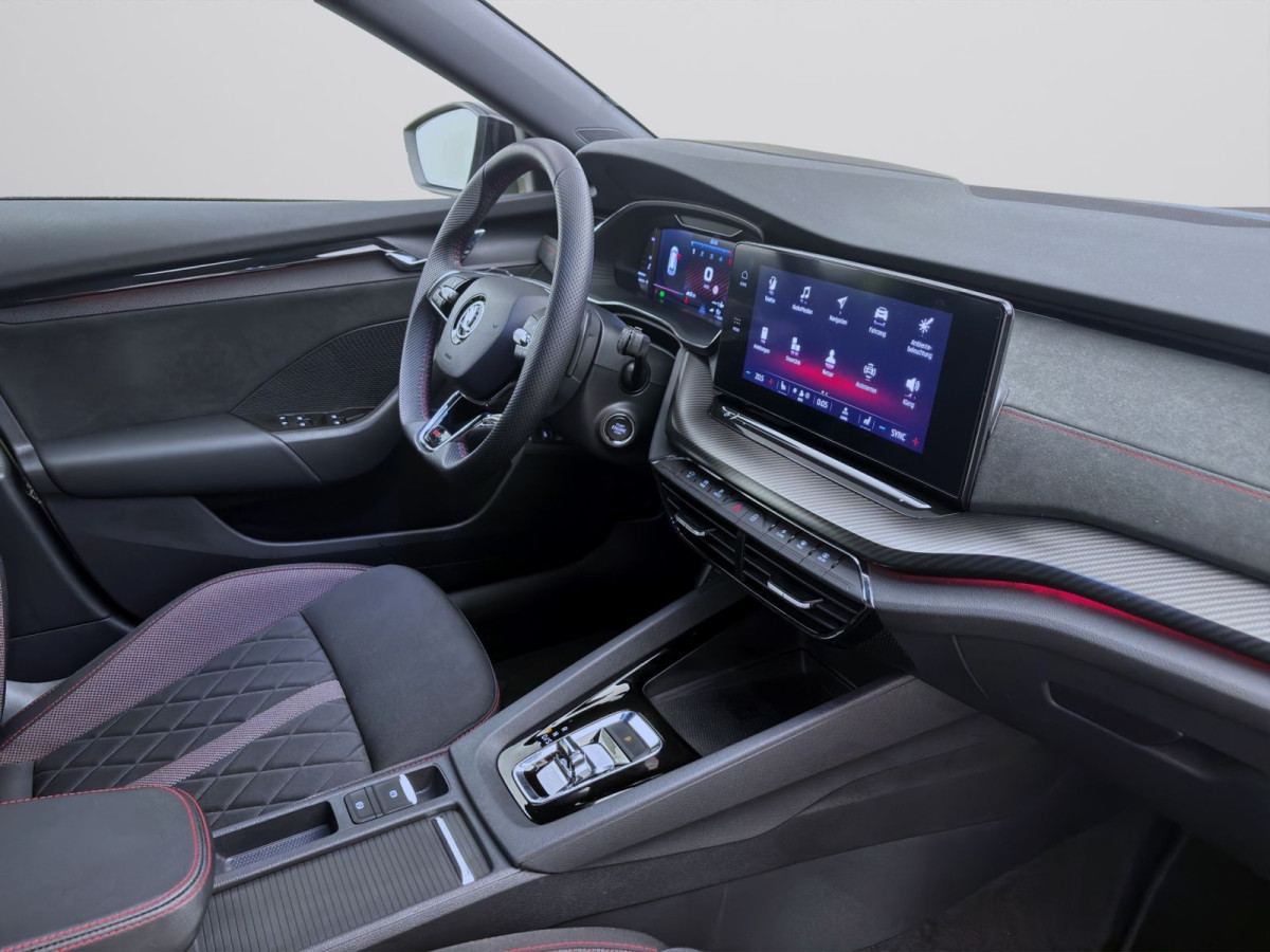 Thumb 17: Škoda Octavia Combi 2.0 TDI DSG RS NAVI KLIMA SHZG LED