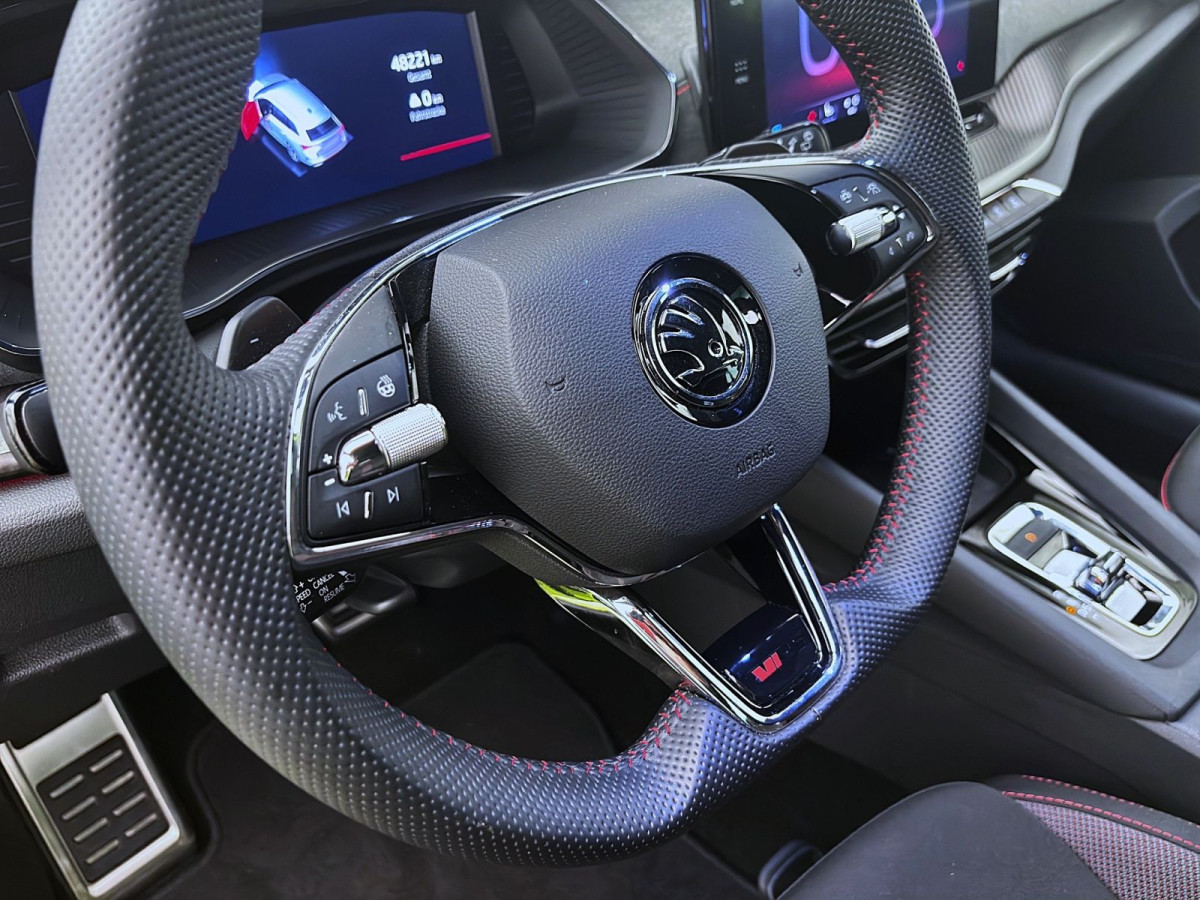 Thumb 19: Škoda Octavia Combi 2.0 TDI DSG RS NAVI KLIMA SHZG LED
