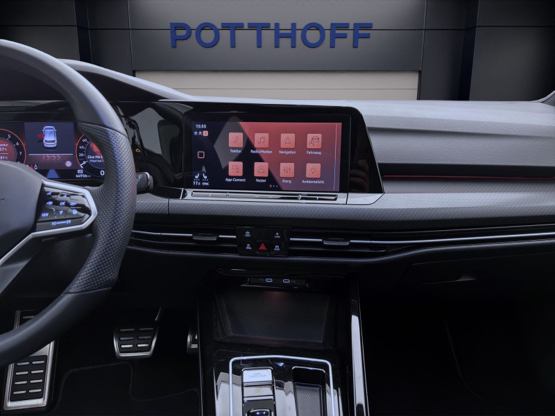 Bild 14: Volkswagen Golf 1.5 eTSI DSG R-LINE NAVI PANO KAMERA SHZG