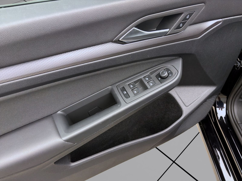 Bild 10: Volkswagen Golf 1.5 TSI ACTIVE STDHZG NAVI HuD LED+