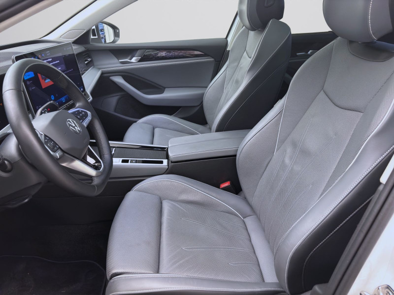 Bild 9: Volkswagen Passat Variant 2.0 TDI DSG ELEGANCE STDHZG PANO AHK NAVI