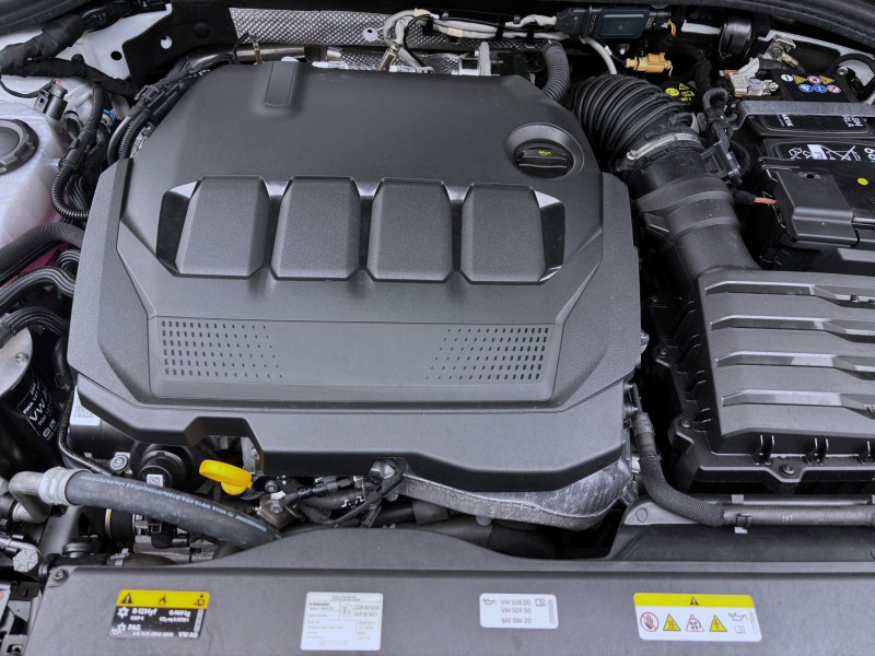 Bild 18: Volkswagen Passat Variant 2.0 TDI DSG ELEGANCE STDHZG AHK PANO KLIMA