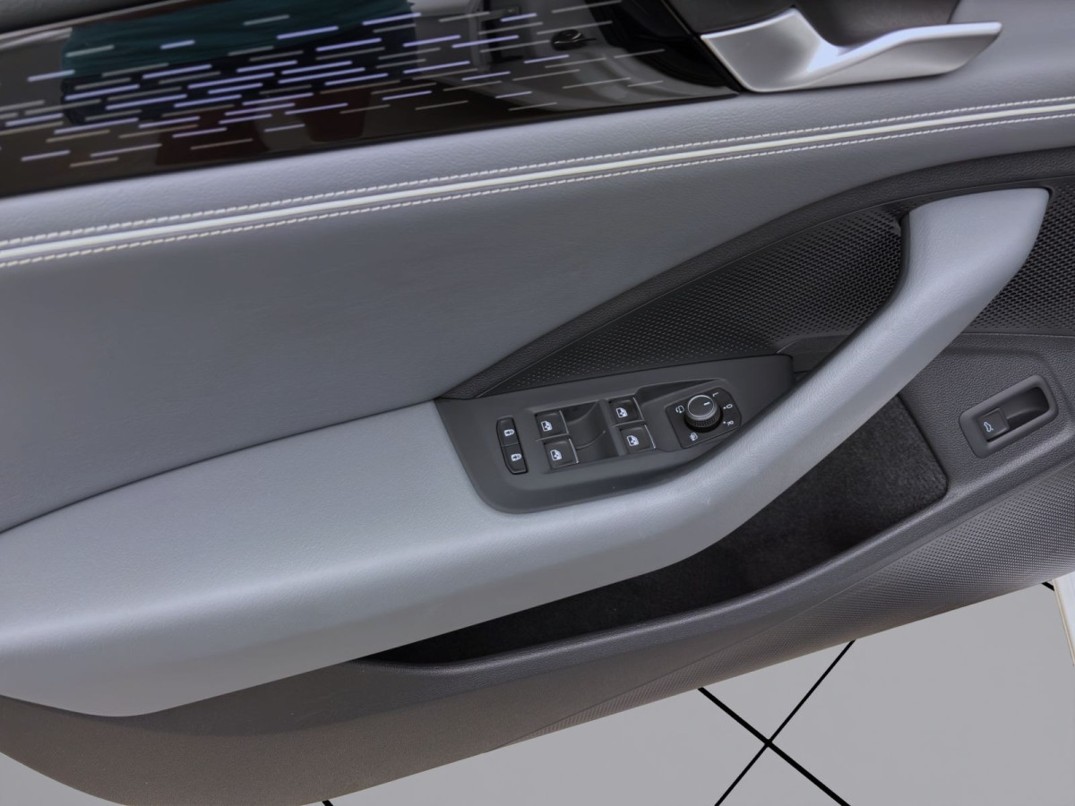 Thumb 10: Volkswagen Passat Variant 2.0 TDI DSG ELEGANCE STDHZG AHK PANO KLIMA