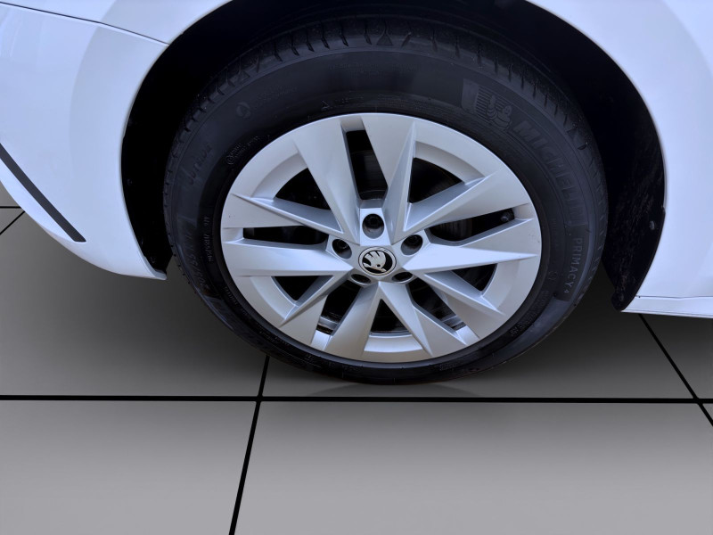 Bild 8: Škoda Octavia Combi 2.0 TDI DSG SELECTION PLUS NAVI AHK KLIMA SHZG