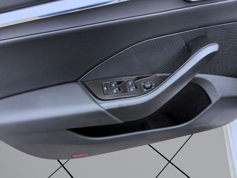 Bild 10: Škoda Octavia Combi 2.0 TDI DSG SELECTION PLUS NAVI AHK KLIMA SHZG