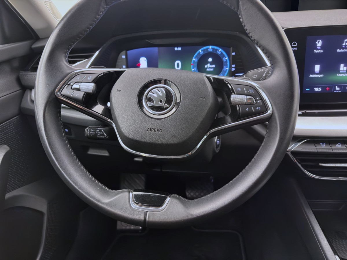 Thumb 12: Škoda Octavia Combi 2.0 TDI DSG SELECTION PLUS NAVI AHK KLIMA SHZG