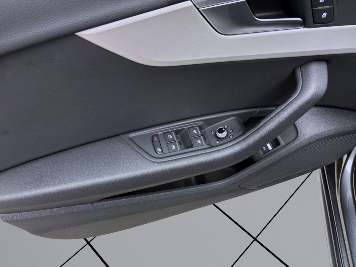 Thumb 10: Audi A4 Avant 35 TDI S LINE AHK MATRIX NAVI KAMERA