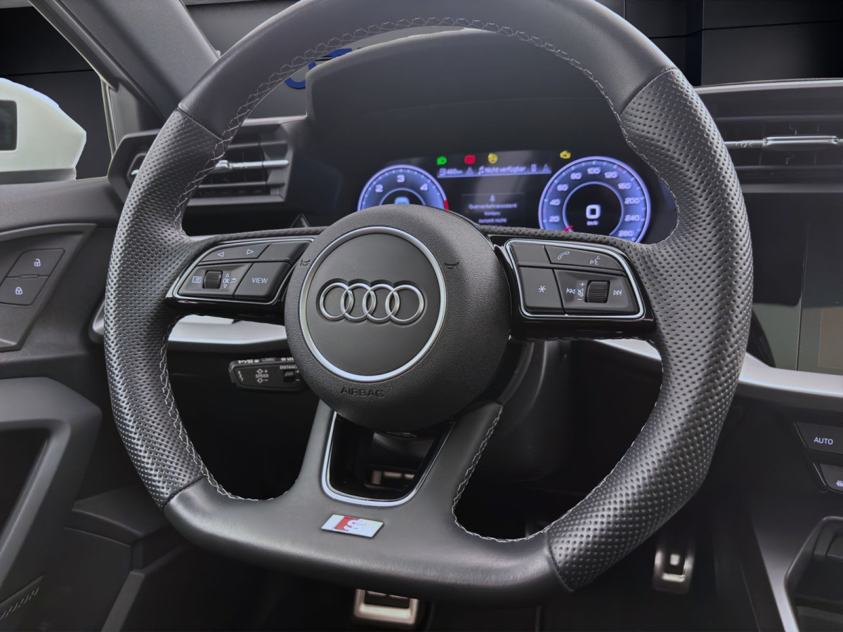 Thumb 12: Audi A3 Limousine 30 TDI S LINE STDHZG PANO NAVI HuD