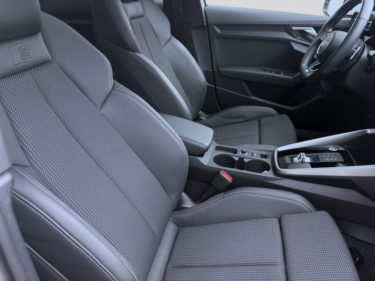 Thumb 16: Audi A3 Limousine 30 TDI S LINE STDHZG PANO NAVI HuD