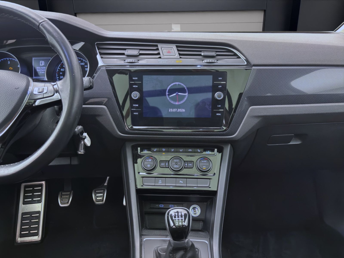 Thumb 14: Volkswagen Touran 2.0 TDI UNITED PANO AHK NAVI SITZHZG