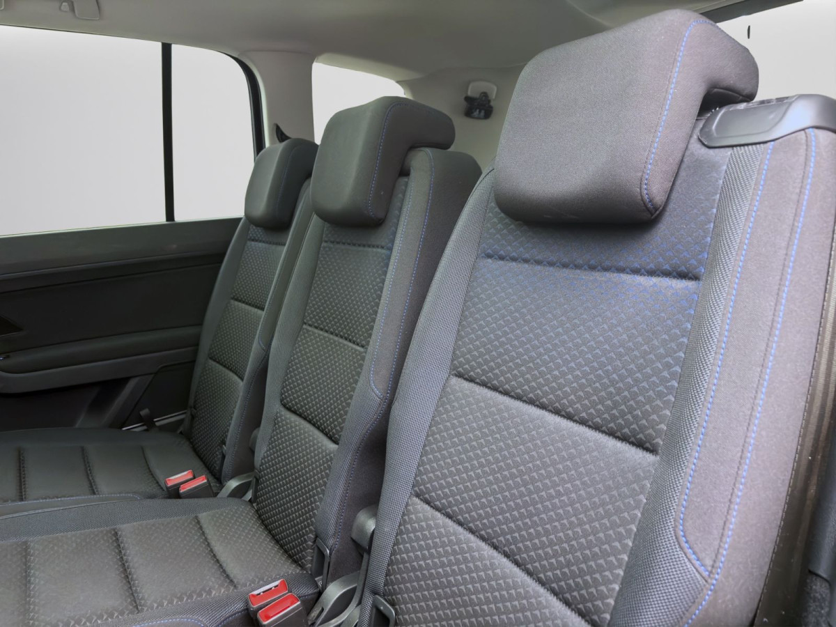 Thumb 15: Volkswagen Touran 2.0 TDI UNITED PANO AHK NAVI SITZHZG