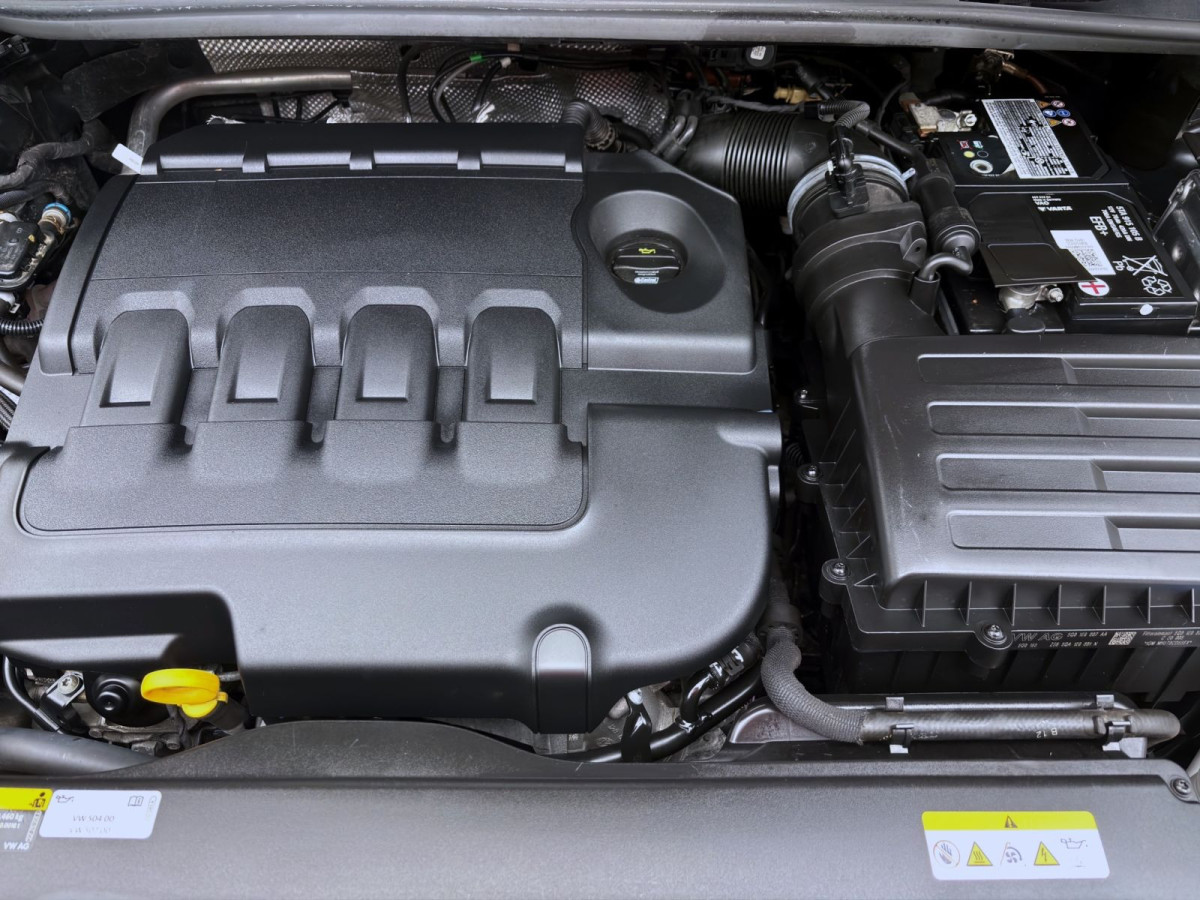 Thumb 18: Volkswagen Touran 2.0 TDI UNITED PANO AHK NAVI SITZHZG
