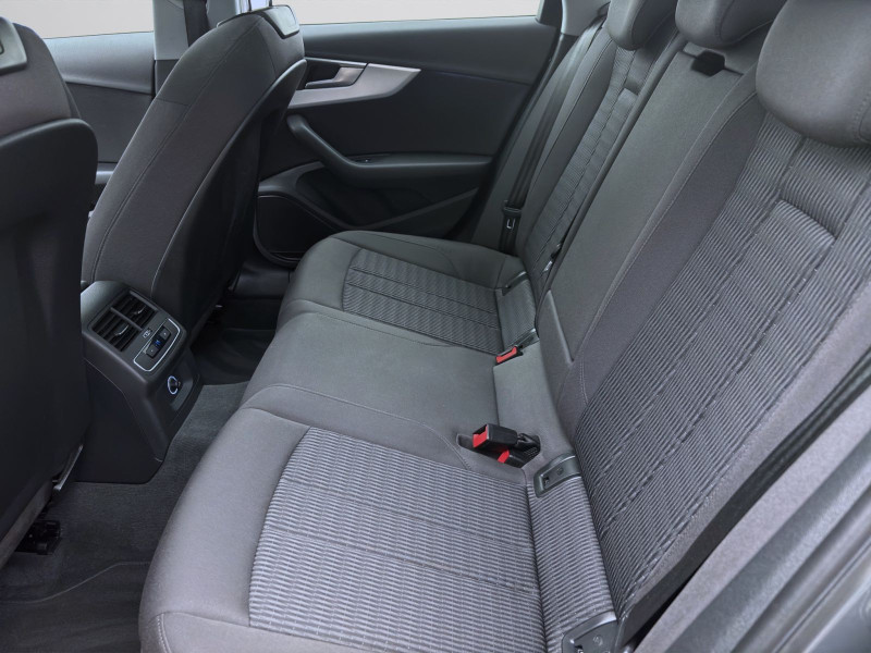 Bild 15: Audi A4 Avant 2.0 TDI Q DESIGN PANO AHK NAVI XENON