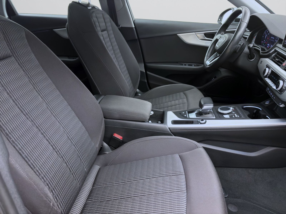 Thumb 16: Audi A4 Avant 2.0 TDI Q DESIGN PANO AHK NAVI XENON