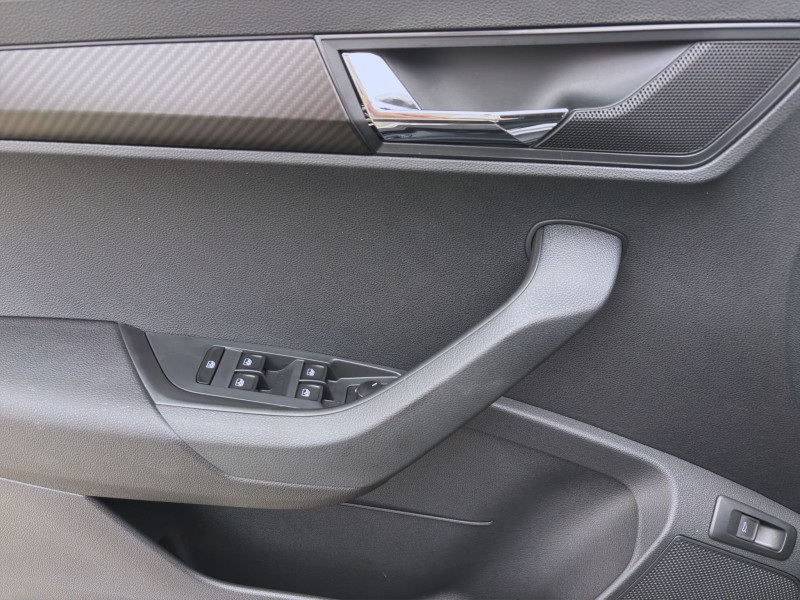 Bild 10: Škoda KAROQ SPORTLINE AHK PANO STANDH NAV KAM pACC DCC
