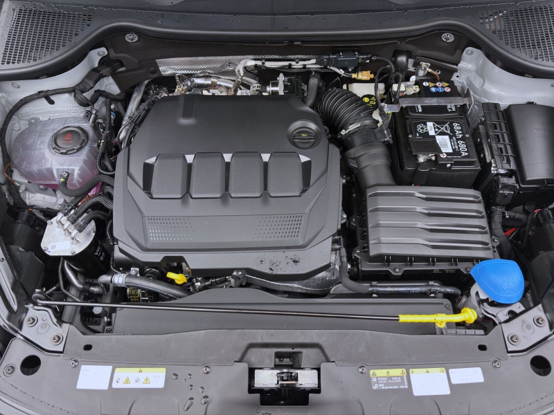Bild 17: Škoda KAROQ SPORTLINE 4X4 DSG AHK PANO STANDH NAV KAM pACC 19"
