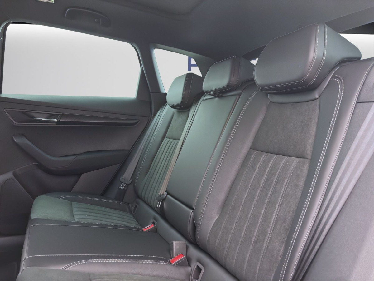 Thumb 15: Škoda KAROQ SPORTLINE 4X4 DSG AHK PANO STANDH NAV KAM pACC 19"