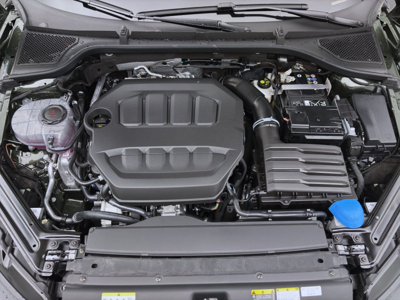 Bild 17: Škoda OCTAVIA COMBI RS AHK NAV+ ASSISTENZ+ KOMFORT WINTER