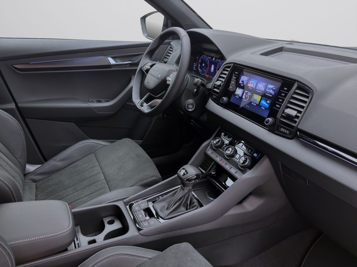 Thumb 17: Škoda KAROQ SPORTLINE 4X4 DSG AHK NAV KAM pACC 19" DCC SMARTL