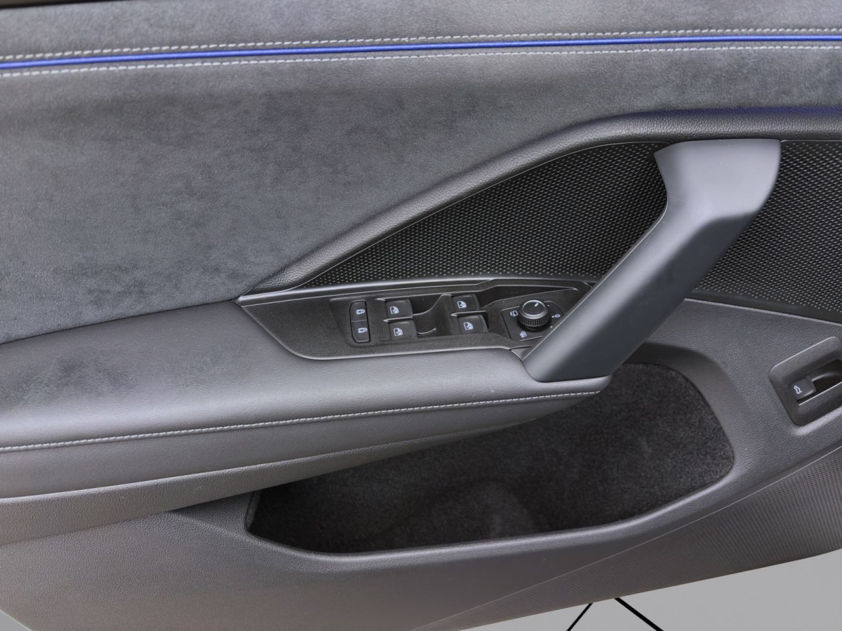 Thumb 10: Volkswagen Tayron 2.0 TDI DSG 4M R-LINE STDHZG AHK PANO NAVI