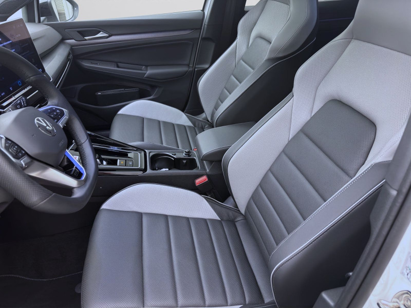 Bild 9: Volkswagen Golf 1.5 TSI e Hybrid DSG GTE PANO AHK NAVI LEDER