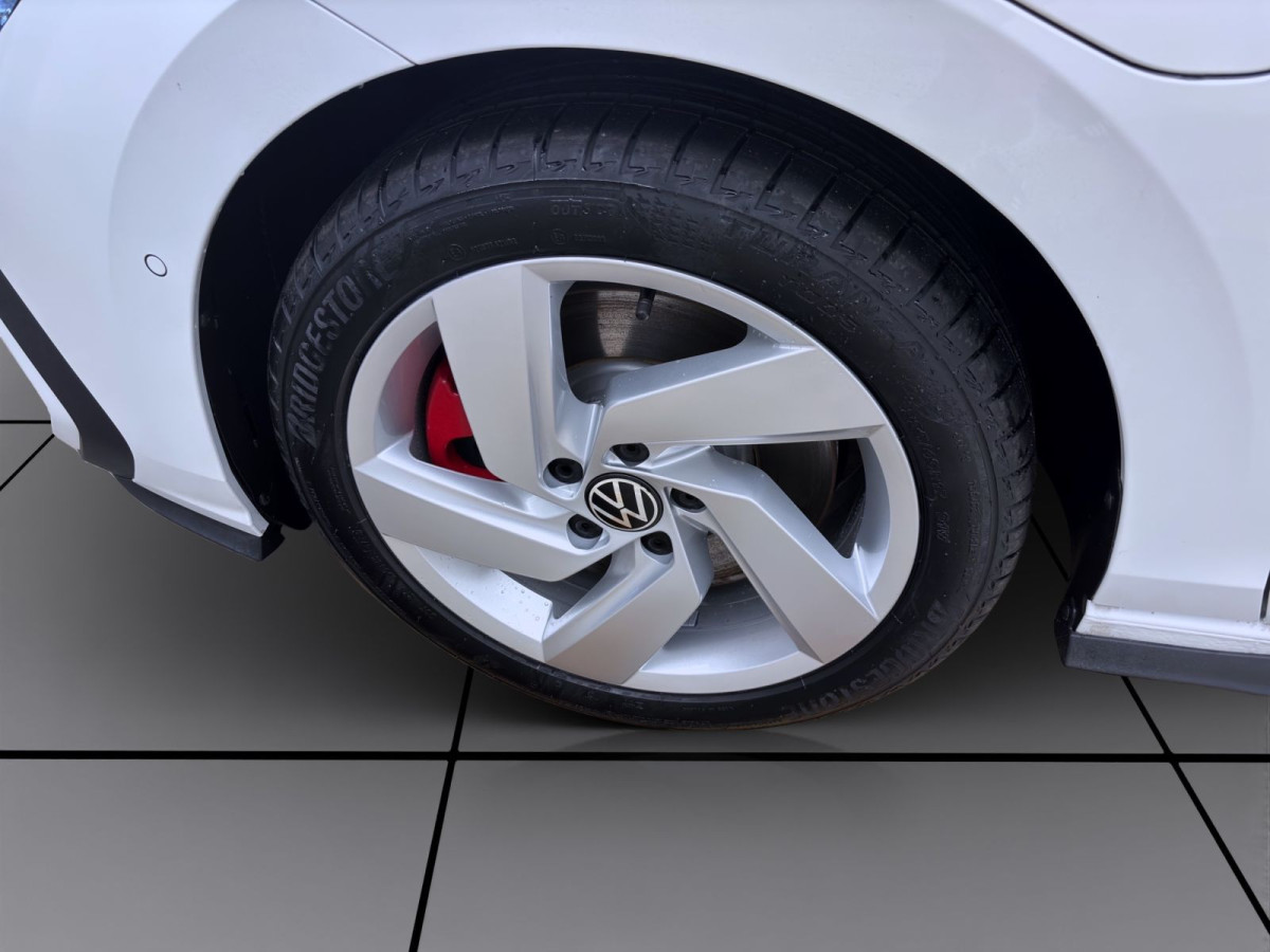 Thumb 8: Volkswagen Golf 1.5 TSI e Hybrid DSG GTE PANO AHK NAVI LEDER