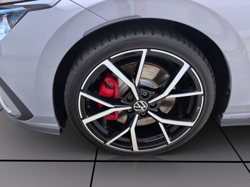Bild 8: Volkswagen Golf GTI IQ.LIGHT NAVI SITZHZG PDC