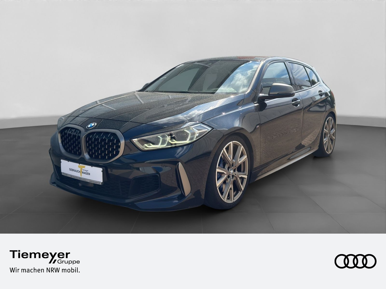 BMW M135i xDrive LEDER
