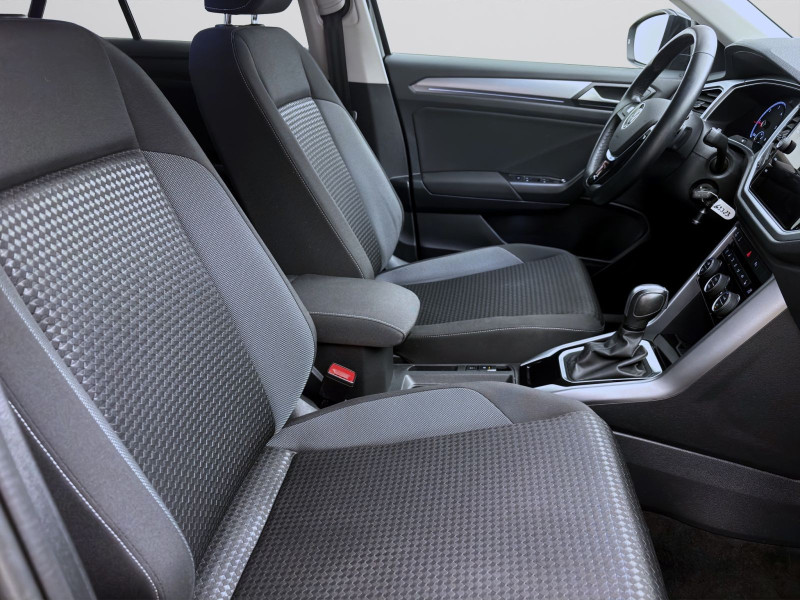 Bild 16: Volkswagen T-Roc 2.0 TDI DSG ACTIVE NAVI PDC SITZHZG DAB+