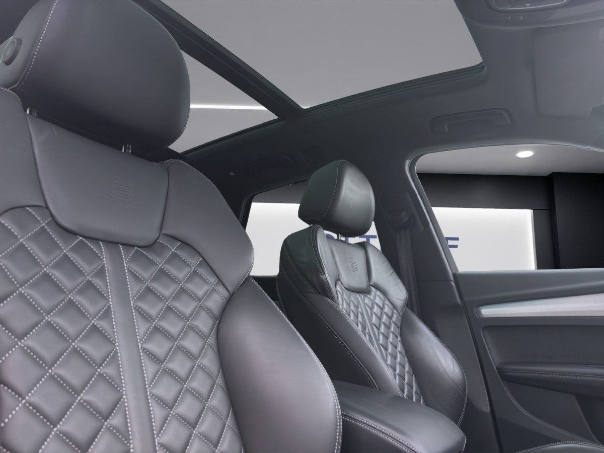 Thumb 17: Audi Q5 55 TFSIe Q S LINE AHK PANO MATRIX NAVI B&O