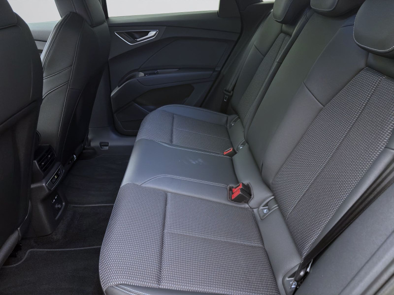 Bild 15: Audi Q4 e-tron 40 AHK MATRIX NAVI HuD VIRTUAL