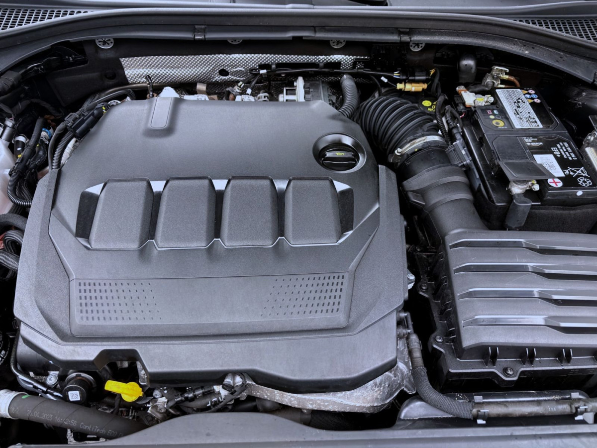 Thumb 18: Škoda Superb Combi 2.0 TDI DSG STYLE NAVI KAMERA PDC SITZHZG