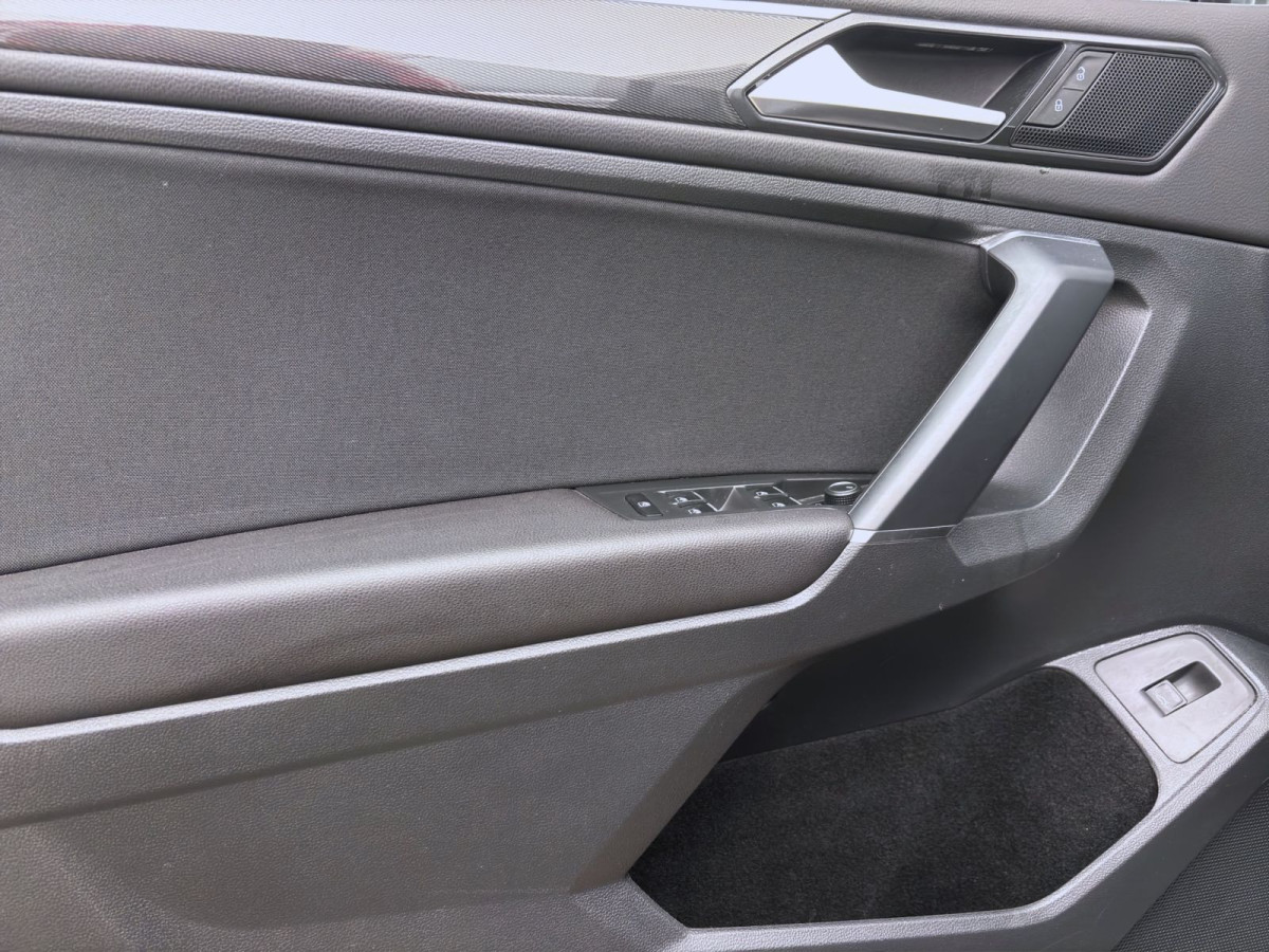 Thumb 10: Volkswagen Tiguan Allspace 2.0 TSI DSG 4M HIGHLINE NAVI DCC SITZHZG PDC