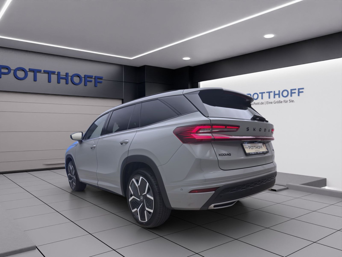 Thumb 2: Škoda KODIAQ SPORTLINE 4X4 AHK PANO STANDH NAV+ ASSISTENZ+ KOMFORT+
