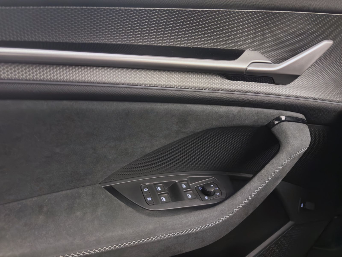 Thumb 10: Škoda KODIAQ SPORTLINE 4X4 AHK PANO STANDH NAV+ ASSISTENZ+ KOMFORT+