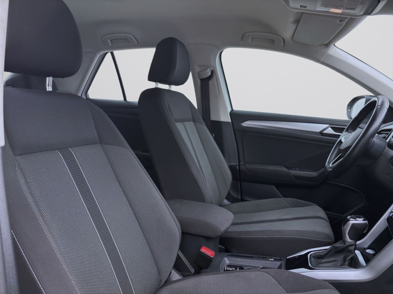 Bild 16: Volkswagen T-Roc 1.5 TSI DSG LIFE STDHZG AHK NAVI SITZHZG