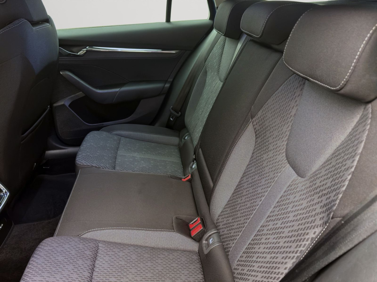 Thumb 15: Škoda Octavia Combi 2.0 TDI DSG STYLE NAVI SITZHZG PDC LED