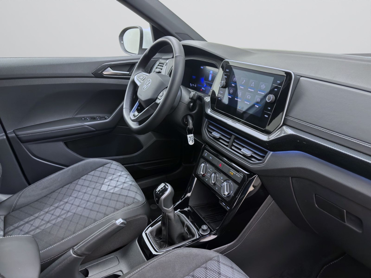 Thumb 17: Volkswagen T-Cross 1.0 TSI R-LINE AHK IQ.LIGHT PDC SITZHZG