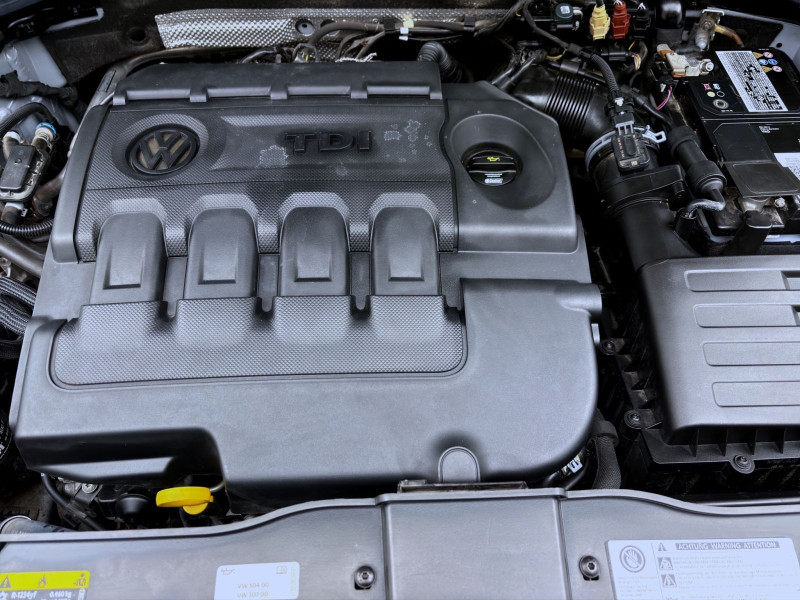 Bild 18: Volkswagen T-Roc 1.6 TDI IQ.DRIVE NAVI LED PDC SITZHZG