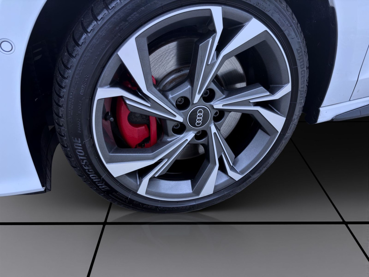 Thumb 8: Audi A3 Sportback 45 TFSIe PANO MATRIX NAVI B&O KAMERA